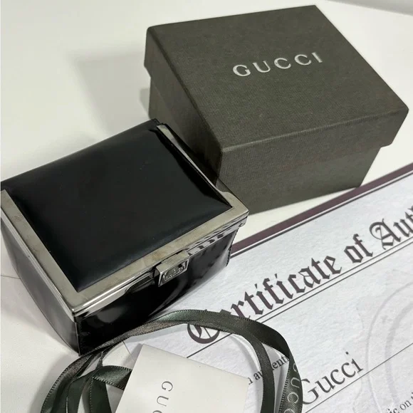 Authentic GUCCI Black patent Leather Accessory jewelry Box cards and certificate - Picture 2 of 12